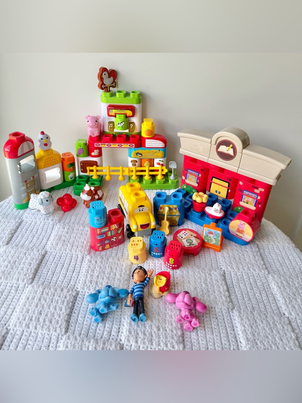 LeapFrog LeapBuilders Blue's Clues & You! And Food Fun Family Farm sets